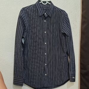 "Make Offer" Banana Republic Black and White Casual Button Down Shirt